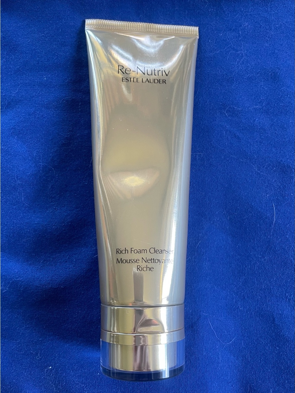Estée Lauder Skin Care & Beauty Set - Picture 4 of 8